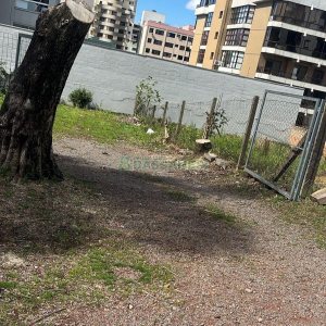 Casa com 120m², 3 dormitórios, 4 vagas, no bairro São Pelegrino em Caxias do Sul para Alugar