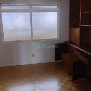 Apartamento com 190m², 3 dormitórios, 2 vagas, no bairro Centro em Caxias do Sul para Comprar