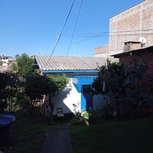 Casa com 90m², 2 dormitórios, 1 vaga, no bairro Kayser em Caxias do Sul para Comprar