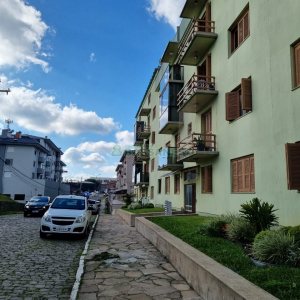 Apartamento com 83m², 3 dormitórios, 1 vaga, no bairro São Ciro em Caxias do Sul para Comprar