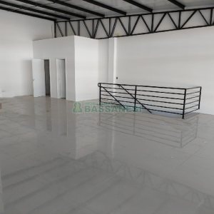 Sala com 150m², no bairro São Victor COHAB em Caxias do Sul para Alugar