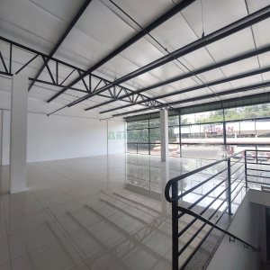 Sala com 150m², no bairro São Victor COHAB em Caxias do Sul para Alugar