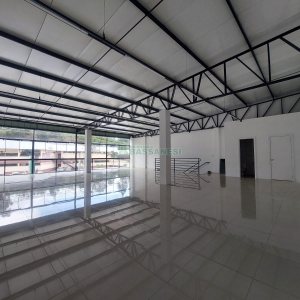 Sala com 150m², no bairro São Victor COHAB em Caxias do Sul para Alugar