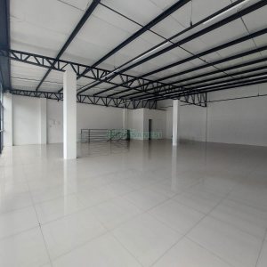 Sala com 150m², no bairro São Victor COHAB em Caxias do Sul para Alugar