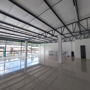 Sala com 150m², no bairro São Victor COHAB em Caxias do Sul para Alugar