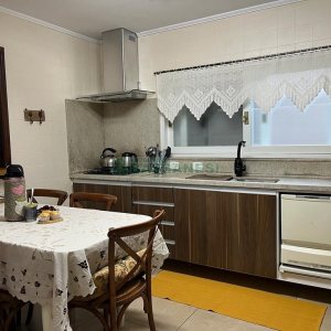 Casa com 282m², 3 dormitórios, 3 vagas, no bairro Interlagos em Caxias do Sul para Comprar