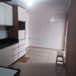Casa com 80m², 2 dormitórios, 1 vaga, no bairro São Caetano em Caxias do Sul para Comprar