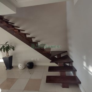 Apartamento com 129m², 3 dormitórios, 2 vagas, no bairro Lourdes em Caxias do Sul para Comprar