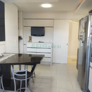 Apartamento com 129m², 3 dormitórios, 2 vagas, no bairro Lourdes em Caxias do Sul para Comprar