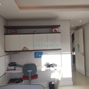 Apartamento com 129m², 3 dormitórios, 2 vagas, no bairro Lourdes em Caxias do Sul para Comprar