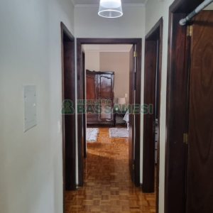 Casa com 229m², 3 dormitórios, 1 vaga, no bairro Cinqüentenário em Caxias do Sul para Comprar