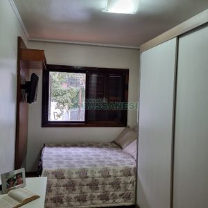 Casa com 229m², 3 dormitórios, 1 vaga, no bairro Cinqüentenário em Caxias do Sul para Comprar