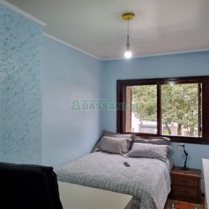 Casa com 229m², 3 dormitórios, 1 vaga, no bairro Cinqüentenário em Caxias do Sul para Comprar