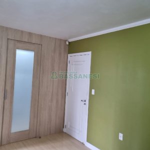 Casa com 300m², 3 dormitórios, 2 vagas, no bairro Santa Catarina em Caxias do Sul para Comprar