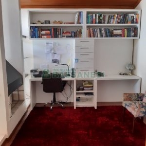 Casa com 256m², 4 dormitórios, 1 vaga, no bairro Santa Catarina em Caxias do Sul para Comprar