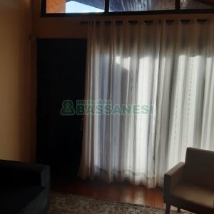 Casa com 256m², 4 dormitórios, 1 vaga, no bairro Santa Catarina em Caxias do Sul para Comprar
