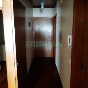 Casa com 256m², 4 dormitórios, 1 vaga, no bairro Santa Catarina em Caxias do Sul para Comprar