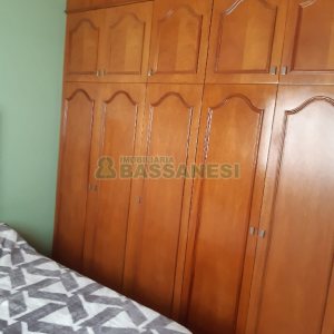 Casa com 256m², 4 dormitórios, 1 vaga, no bairro Santa Catarina em Caxias do Sul para Comprar