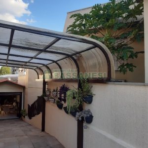 Casa com 256m², 4 dormitórios, 1 vaga, no bairro Santa Catarina em Caxias do Sul para Comprar