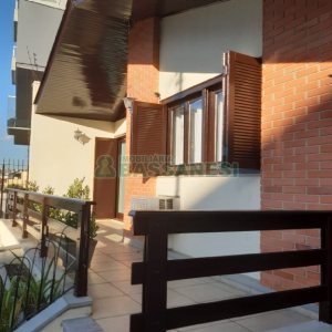 Casa com 256m², 4 dormitórios, 1 vaga, no bairro Santa Catarina em Caxias do Sul para Comprar