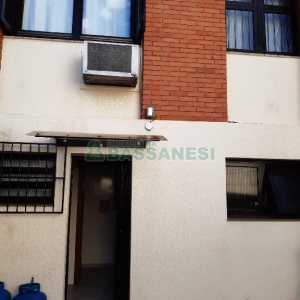 Casa com 256m², 4 dormitórios, 1 vaga, no bairro Santa Catarina em Caxias do Sul para Comprar