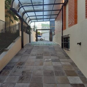 Casa com 256m², 4 dormitórios, 1 vaga, no bairro Santa Catarina em Caxias do Sul para Comprar