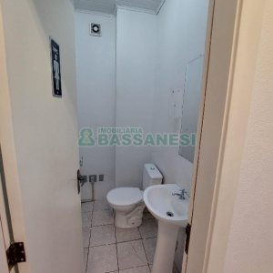 Loja com 600m², no bairro São Pelegrino em Caxias do Sul para Alugar