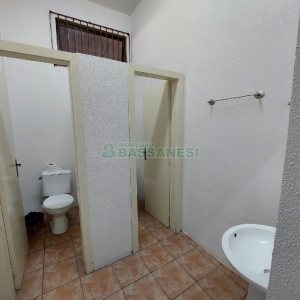 Loja com 600m², no bairro São Pelegrino em Caxias do Sul para Alugar