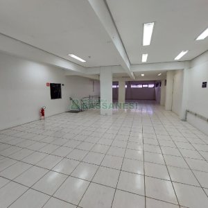 Loja com 600m², no bairro São Pelegrino em Caxias do Sul para Alugar