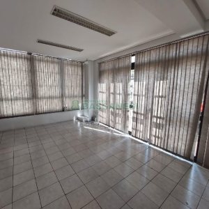 Loja com 600m², no bairro São Pelegrino em Caxias do Sul para Alugar