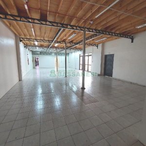 Loja com 600m², no bairro São Pelegrino em Caxias do Sul para Alugar