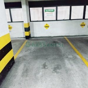 Box com 12m², no bairro Centro em Caxias do Sul para Comprar