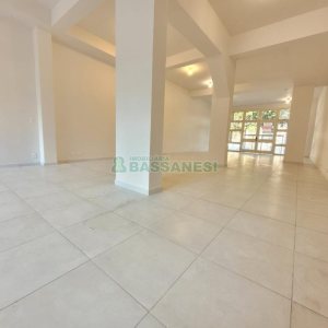 Loja com 130m², no bairro Centro em Caxias do Sul para Alugar