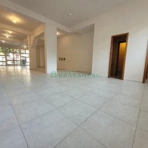 Loja com 130m², no bairro Centro em Caxias do Sul para Alugar