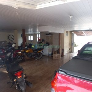 Casa com 208m², 4 dormitórios, 5 vagas, no bairro Esplanada em Caxias do Sul para Comprar