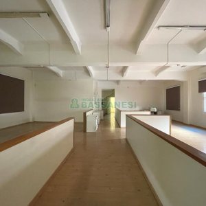 Loja com 822m², no bairro São Pelegrino em Caxias do Sul para Alugar