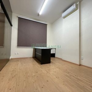 Loja com 822m², no bairro São Pelegrino em Caxias do Sul para Alugar