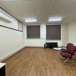 Loja com 822m², no bairro São Pelegrino em Caxias do Sul para Alugar