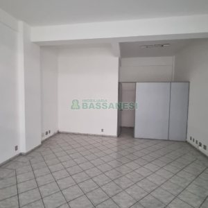 Loja com 36m², no bairro Centro em Caxias do Sul para Alugar ou Comprar