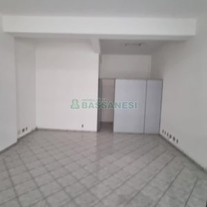 Loja com 36m², no bairro Centro em Caxias do Sul para Alugar ou Comprar