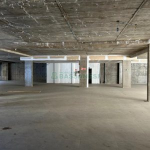 Loja com 697m², 6 vagas, no bairro São Pelegrino em Caxias do Sul para Alugar