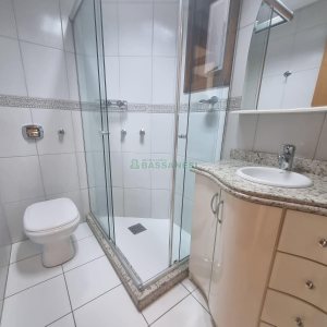 Apartamento com 75m², 3 dormitórios, 2 vagas, no bairro Saint Etienne em Caxias do Sul para Alugar