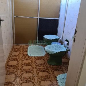 Casa com 188m², 3 dormitórios, 1 vaga, no bairro Jardim das Hortências em Caxias do Sul para Comprar