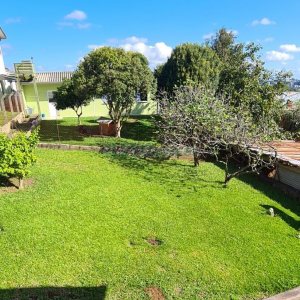 Casa com 188m², 3 dormitórios, 1 vaga, no bairro Jardim das Hortências em Caxias do Sul para Comprar