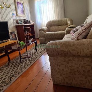 Casa com 188m², 3 dormitórios, 1 vaga, no bairro Jardim das Hortências em Caxias do Sul para Comprar