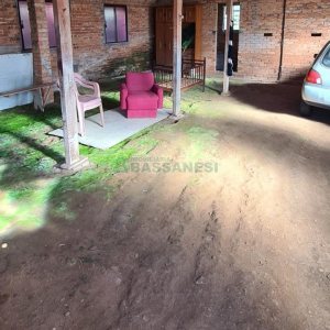 Casa com 188m², 3 dormitórios, 1 vaga, no bairro Jardim das Hortências em Caxias do Sul para Comprar