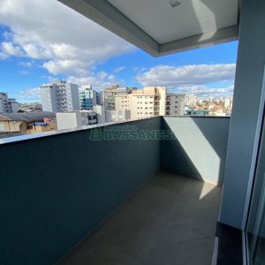 Apartamento com 70m², 2 dormitórios, 2 vagas, no bairro Santa Catarina em Caxias do Sul para Comprar