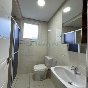 Apto Mobiliado com 52m², 1 dormitório, 1 vaga, no bairro Lourdes em Caxias do Sul para Alugar