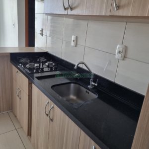 Apartamento com 55m², 2 dormitórios, 1 vaga, no bairro São Victor COHAB em Caxias do Sul para Comprar