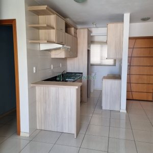 Apartamento com 55m², 2 dormitórios, 1 vaga, no bairro São Victor COHAB em Caxias do Sul para Comprar